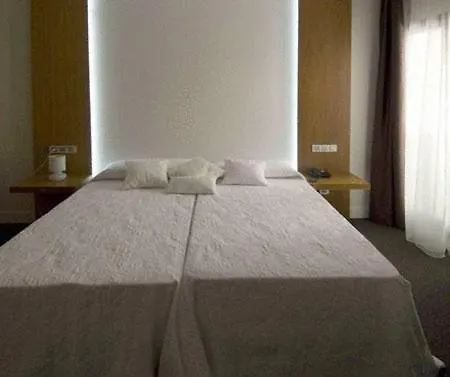 Hotel Toral